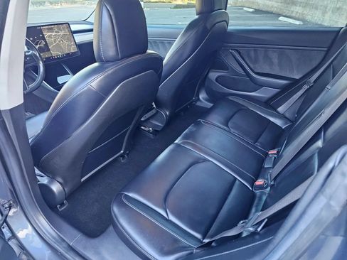 Used 2020 Tesla Model 3 Standard Range Plus RWD image 10