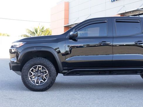 Used 2024 Chevrolet Colorado ZR2 w/ Technology Package image 10