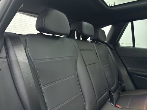 Used 2026 Mercedes-Benz GLC 300 4MATIC image 26