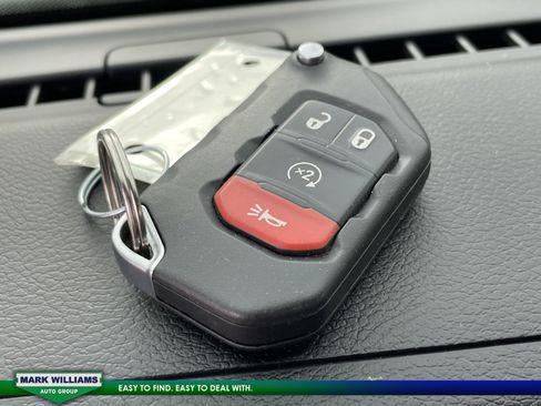 Used 2018 Jeep Wrangler Unlimited Rubicon image 24