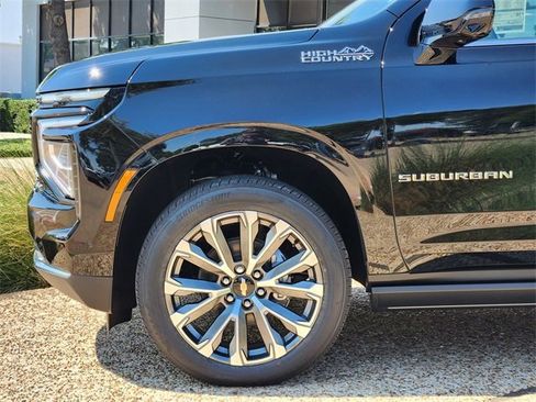 New 2026 Chevrolet Suburban High Country image 8