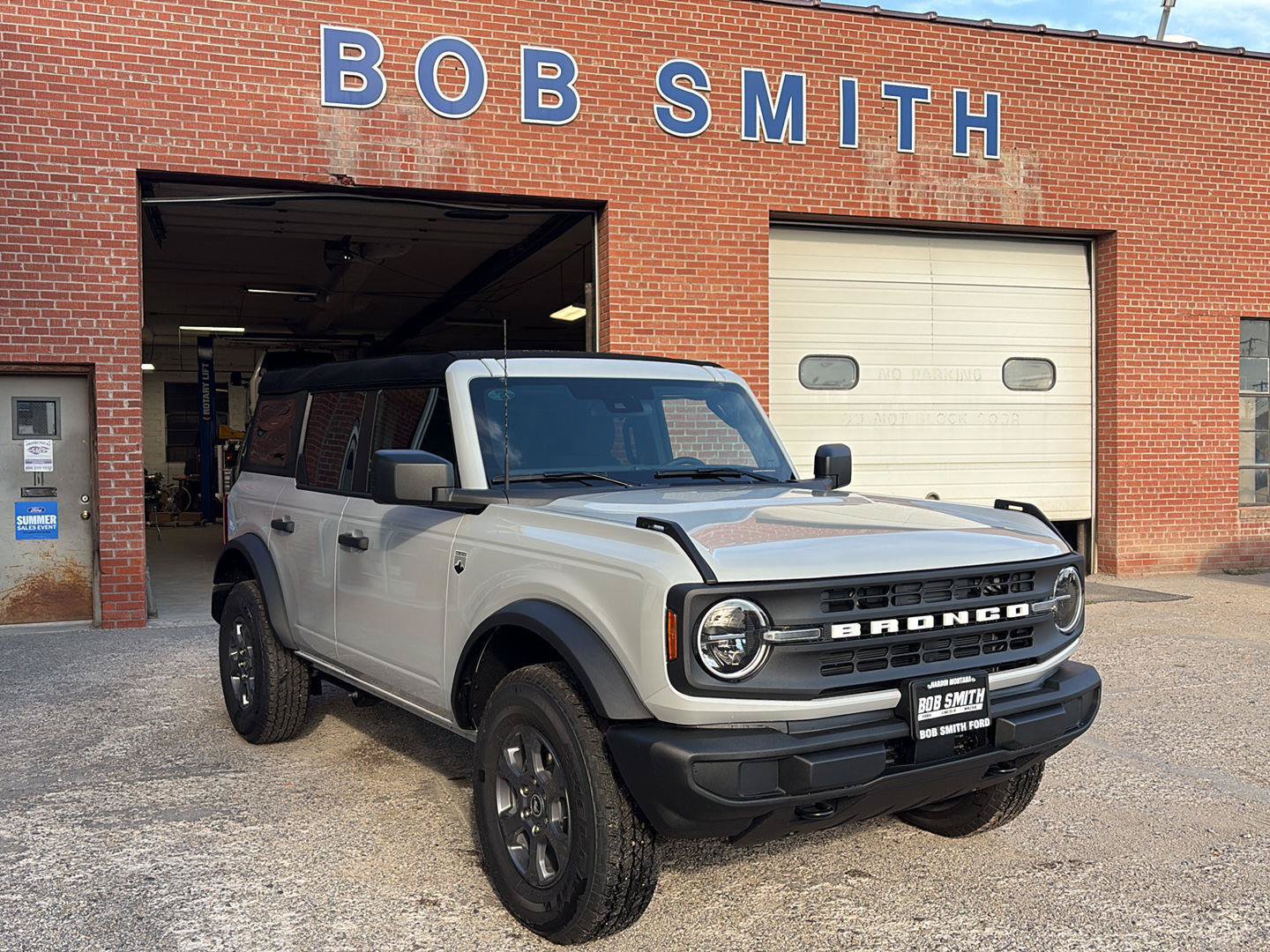 New 2026 Ford Bronco Big Bend AWD/4WD image 1