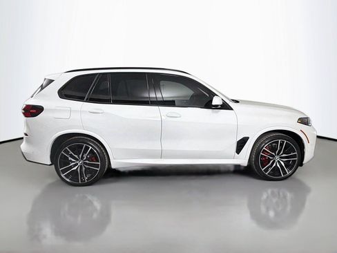 New 2026 BMW X5 xDrive40i w/ M Sport Package AWD/4WD image 4