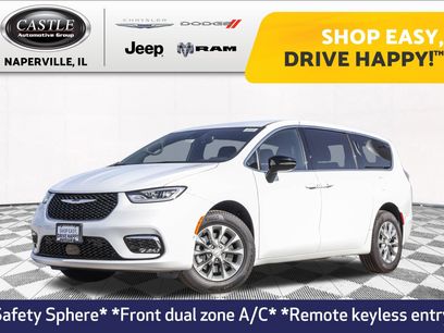 New 2026 Chrysler Pacifica Select