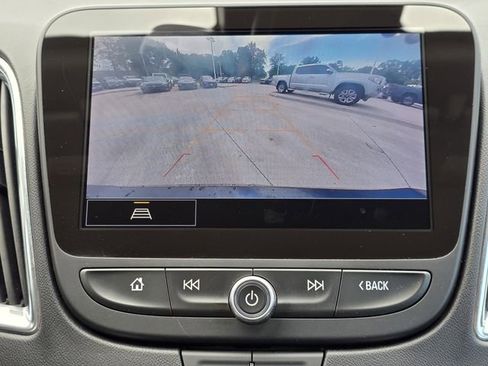 Used 2024 Chevrolet Malibu LT image 17