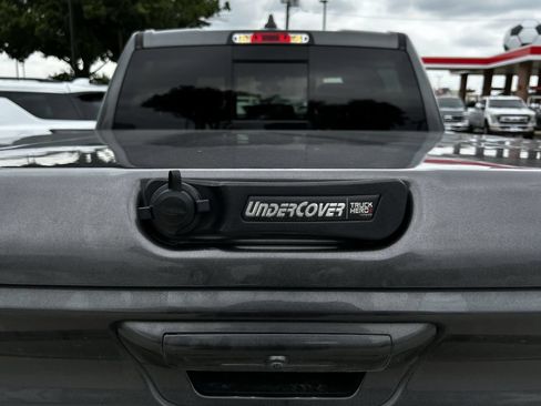 Used 2022 RAM 1500 Lone Star AWD/4WD image 35