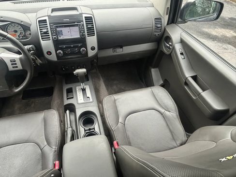 Used 2013 Nissan Xterra PRO-4X w/ Pro-4x Leather Pkg AWD/4WD image 24