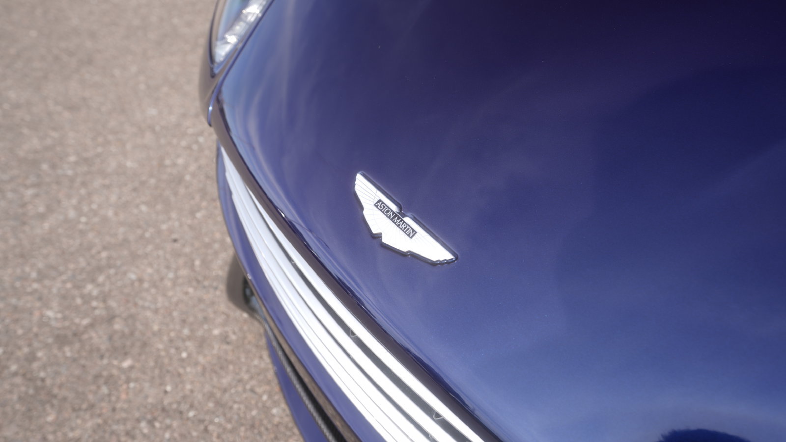 Used 2015 Aston Martin Vanquish Coupe RWD image 28