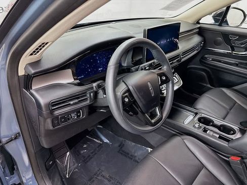 Used 2023 Lincoln Corsair Reserve image 9