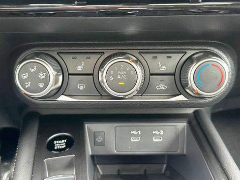 New 2025 Nissan Kicks SV w/ SV Premium Package image 15