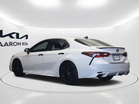 Used 2021 Toyota Camry SE w/ Carpet Mat Package (TMS) FWD image 7