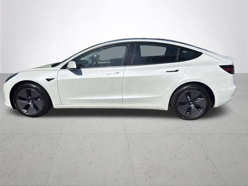 Used 2022 Tesla Model 3 Long Range AWD/4WD image 9