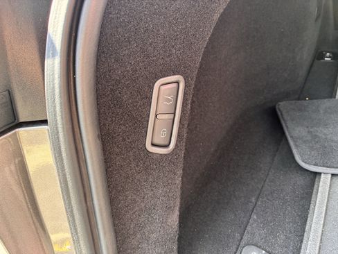 Used 2022 Maserati Levante GT image 34