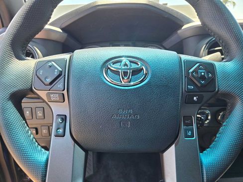 Used 2023 Toyota Tacoma TRD Off-Road w/ TRD Premium Off Road Package AWD/4WD image 22