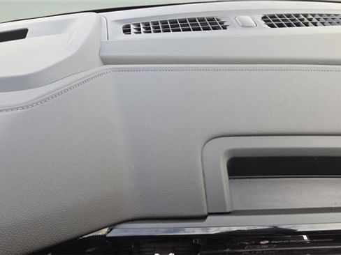 New 2026 GMC Sierra 1500 Elevation image 9