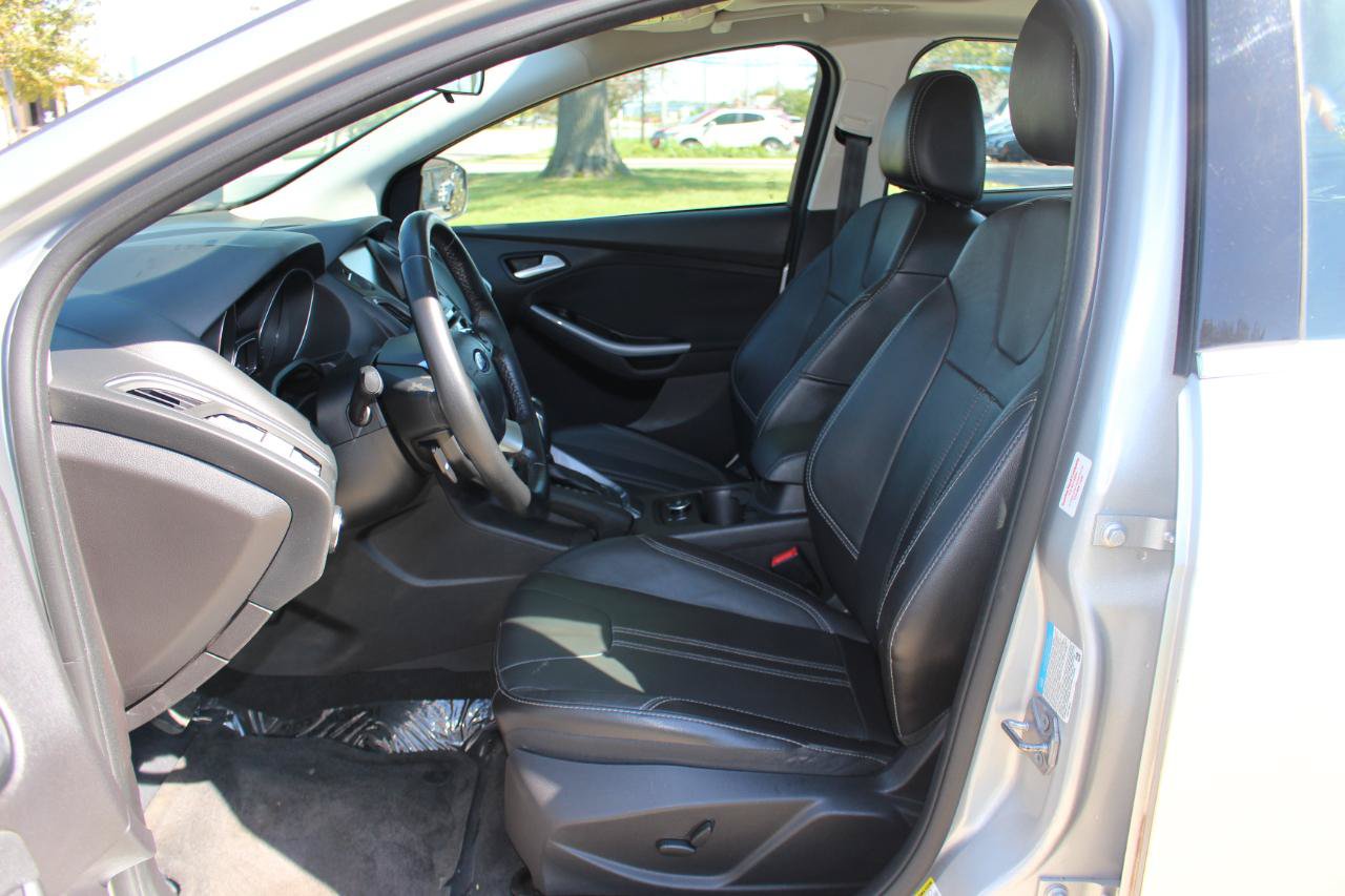 Used 2014 Ford Focus Titanium FWD image 14