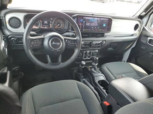 Used 2024 Jeep Wrangler Unlimited Sport AWD/4WD image 10