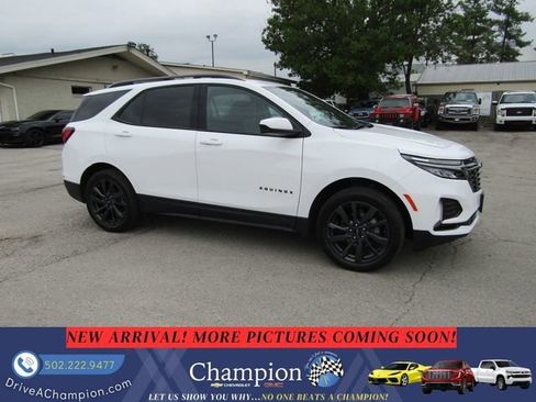 Used 2023 Chevrolet Equinox RS AWD/4WD image 3