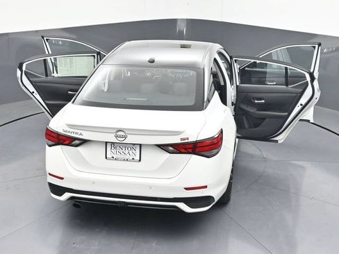 Used 2025 Nissan Sentra SR FWD image 46