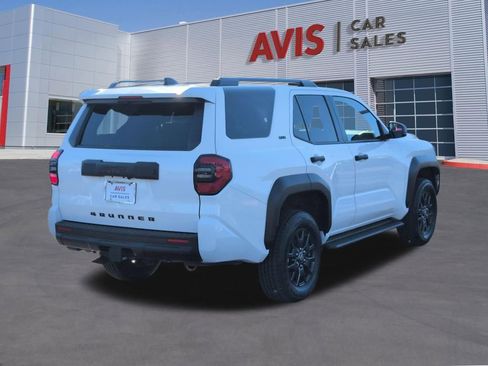 Used 2025 Toyota 4Runner SR5 image 6