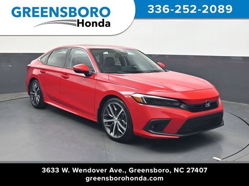 Used 2022 Honda Civic Touring image 1