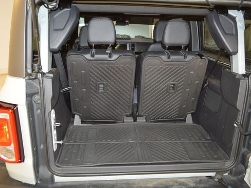 Used 2023 Ford Bronco Big Bend w/ Sasquatch Package AWD/4WD image 13