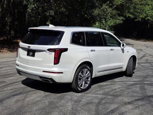 Used 2020 Cadillac XT6 Premium Luxury FWD image 5
