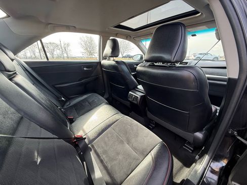 Used 2016 Toyota Camry XSE w/ Moonroof Package image 16