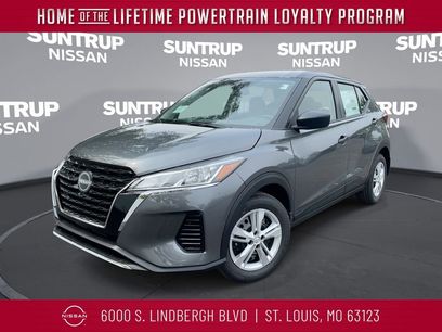 New 2025 Nissan Kicks S