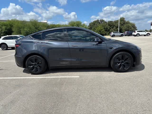 Used 2025 Tesla Model Y Long Range RWD image 6