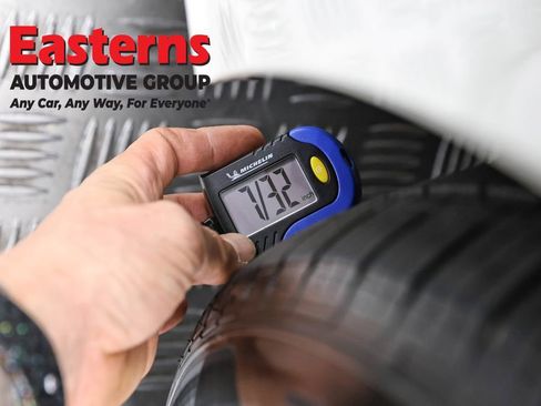 Used 2025 Nissan Altima 2.5 SV image 27