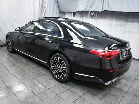 Used 2023 Mercedes-Benz S 580 4MATIC Sedan image 4