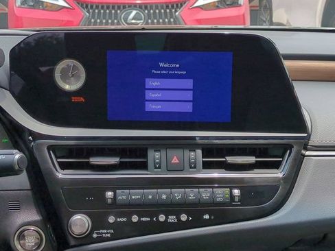 Certified 2024 Lexus ES 350 w/ Premium Package FWD image 17