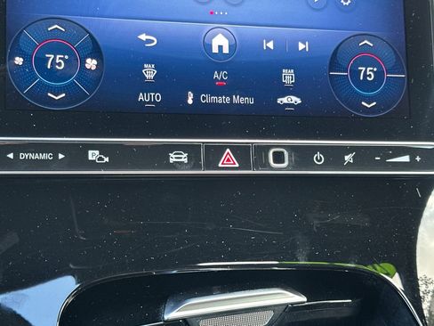Used 2025 Mercedes-Benz C 300 Sedan image 30