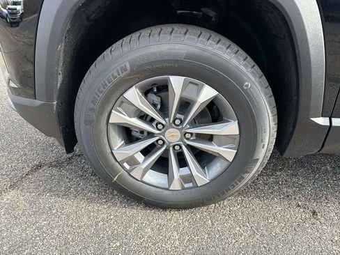 New 2026 Chevrolet Equinox LT w/ Convenience Package II AWD/4WD image 10