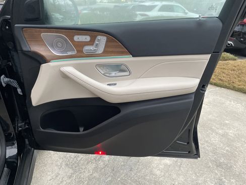 Certified 2023 Mercedes-Benz GLS 450 4MATIC image 51