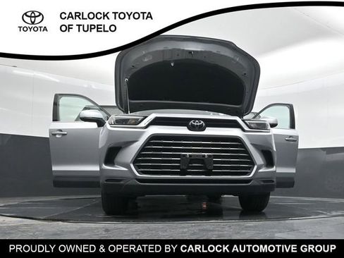 Used 2025 Toyota Grand Highlander AWD image 41