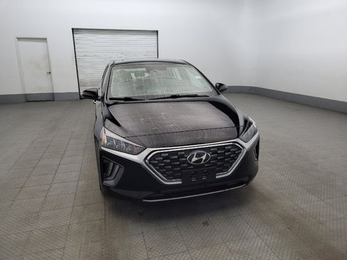 Used 2021 Hyundai Ioniq Limited image 14
