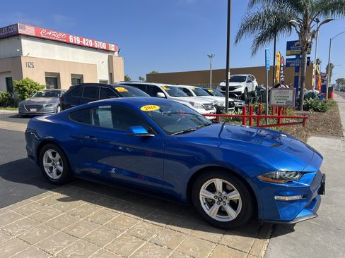 Used 2018 Ford Mustang Coupe image 10
