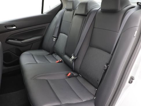 Used 2023 Nissan Altima 2.5 SL image 12