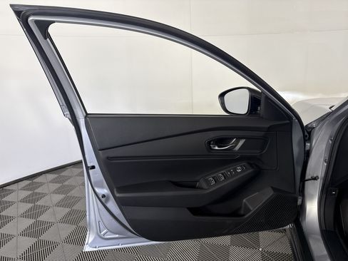 Used 2025 Honda Accord SE image 13