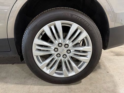 Used 2019 Cadillac XT5 Premium Luxury w/ Driver Assist Package image 44