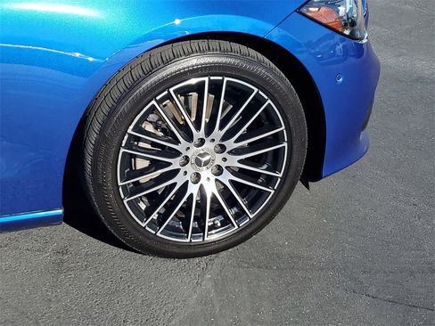 Used 2023 Mercedes-Benz C 300 Sedan image 6