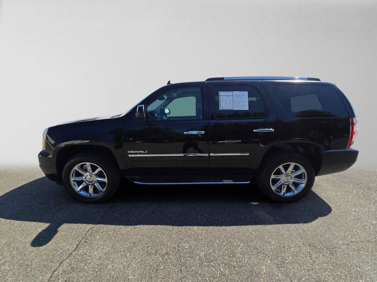 Used 2013 GMC Yukon Denali AWD/4WD image 6