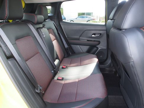 New 2025 Nissan Kicks SR image 13