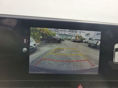 Used 2023 Kia Sportage EX image 30