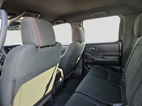 Used 2023 Nissan Frontier Pro-X w/ Technology Package image 14