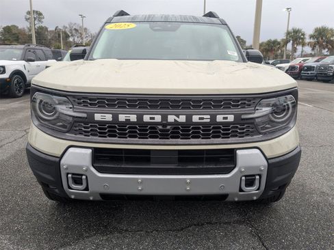 New 2025 Ford Bronco Sport Badlands image 9