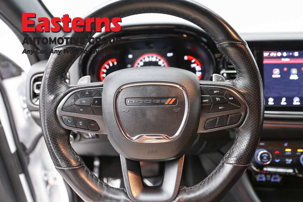 Used 2025 Dodge Durango GT RWD image 12