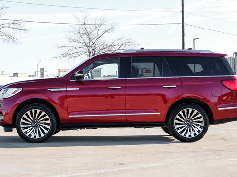 Used 2018 Lincoln Navigator Reserve w/ Technology Package image 14